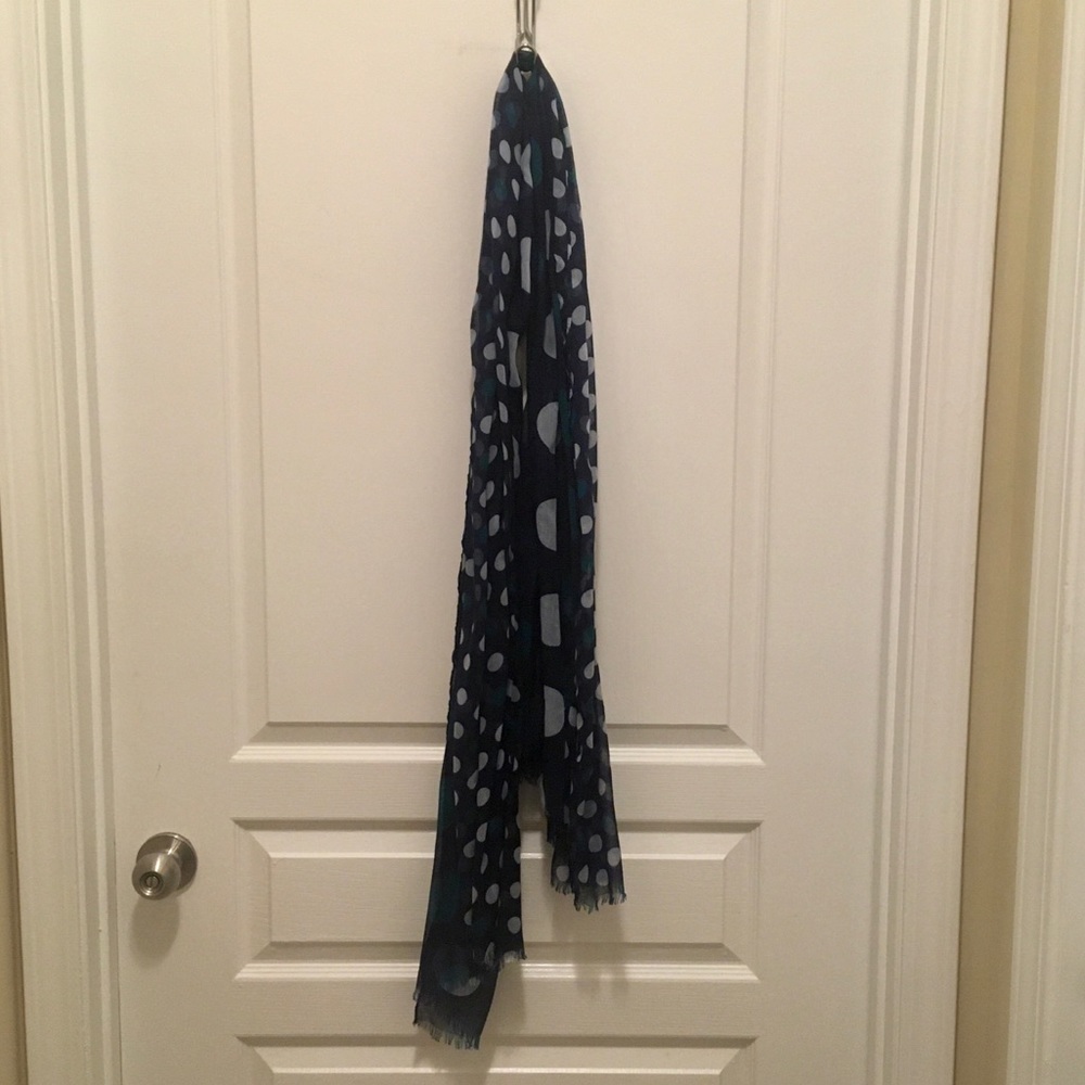 ‼️LAST CHANCE‼️Lot of 2 Blue Scarves - Picture 10 of 13